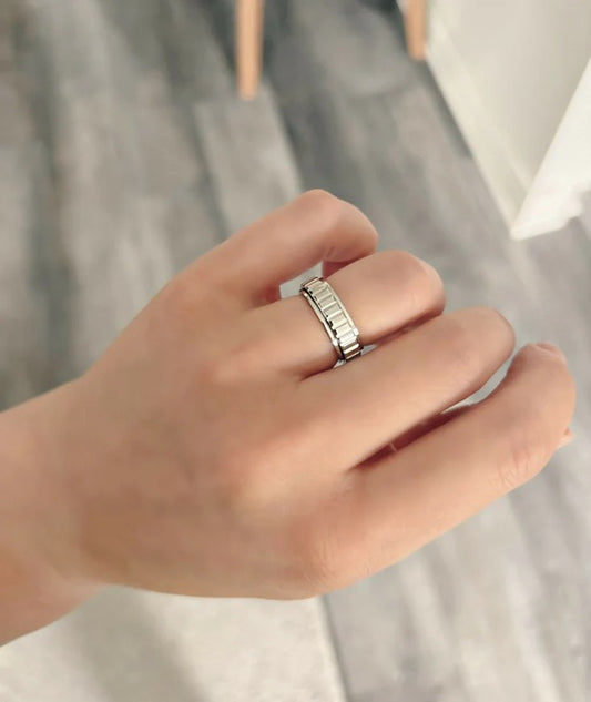 bague anti stress homme contour rectangle argent main