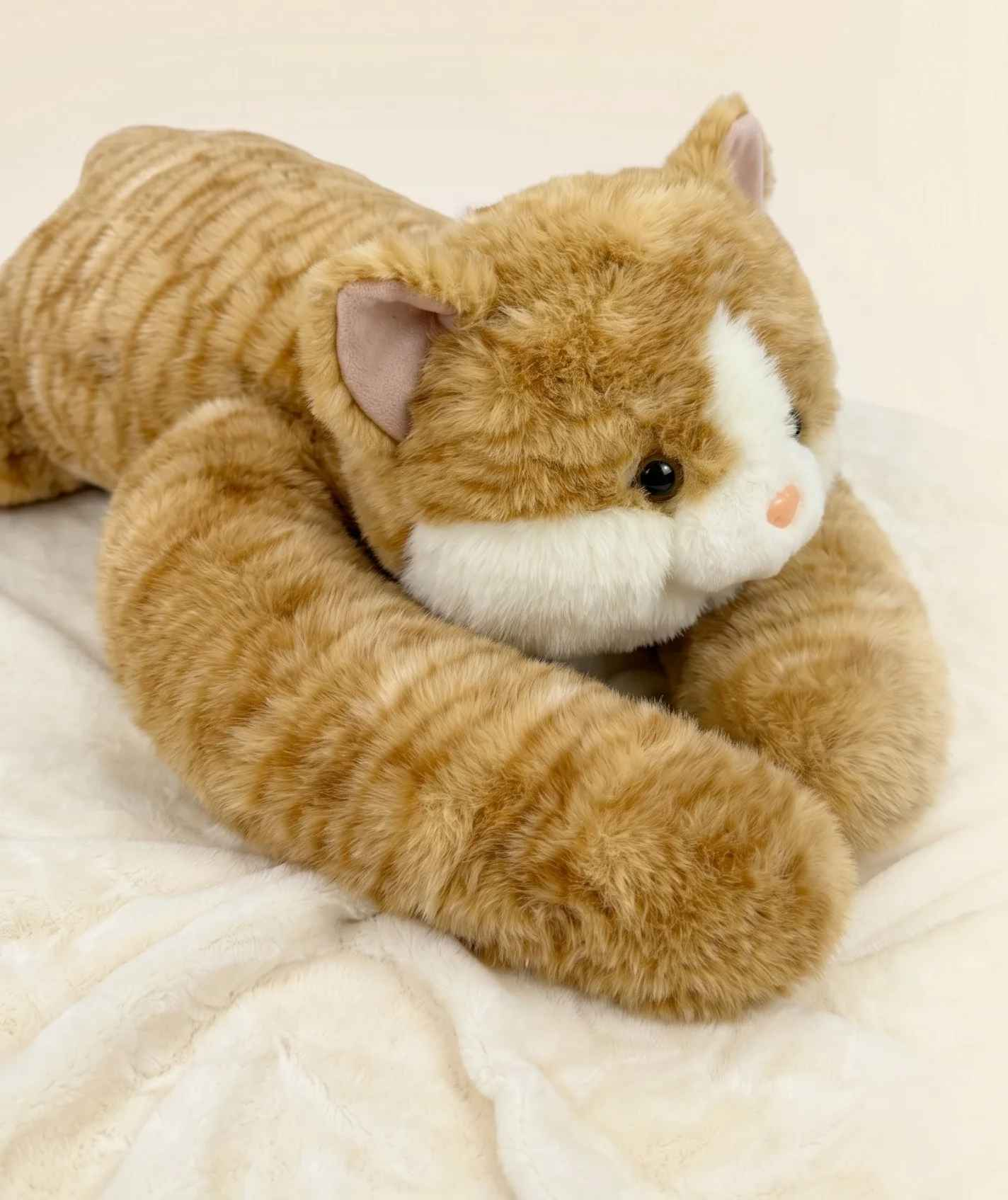 peluche lestee chat brun